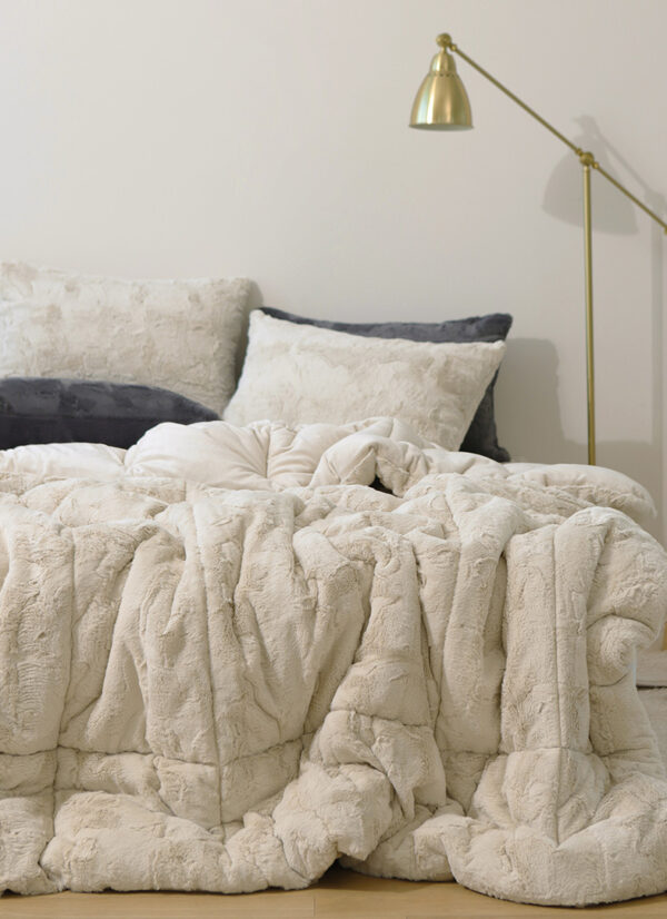 322373263_477883711172221_2292317096968883770_n Chăn lông siêu ấm Raschel Comforter Hàn Quốc nhập khẩu